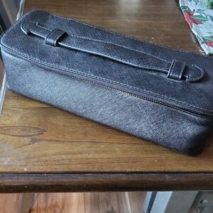 Stylish Black Travel Bag for Women